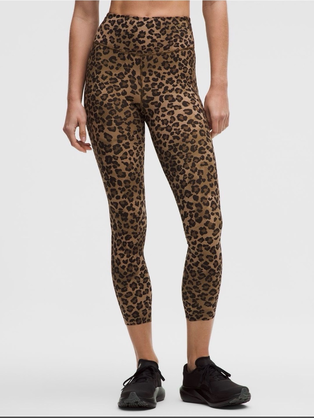 NWT Lululemon Fast and Free 25” with pockets